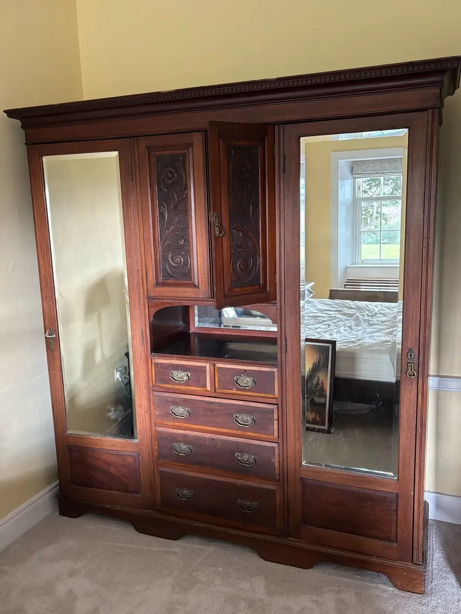 Antique Mahogony Wardrobe - Image 1