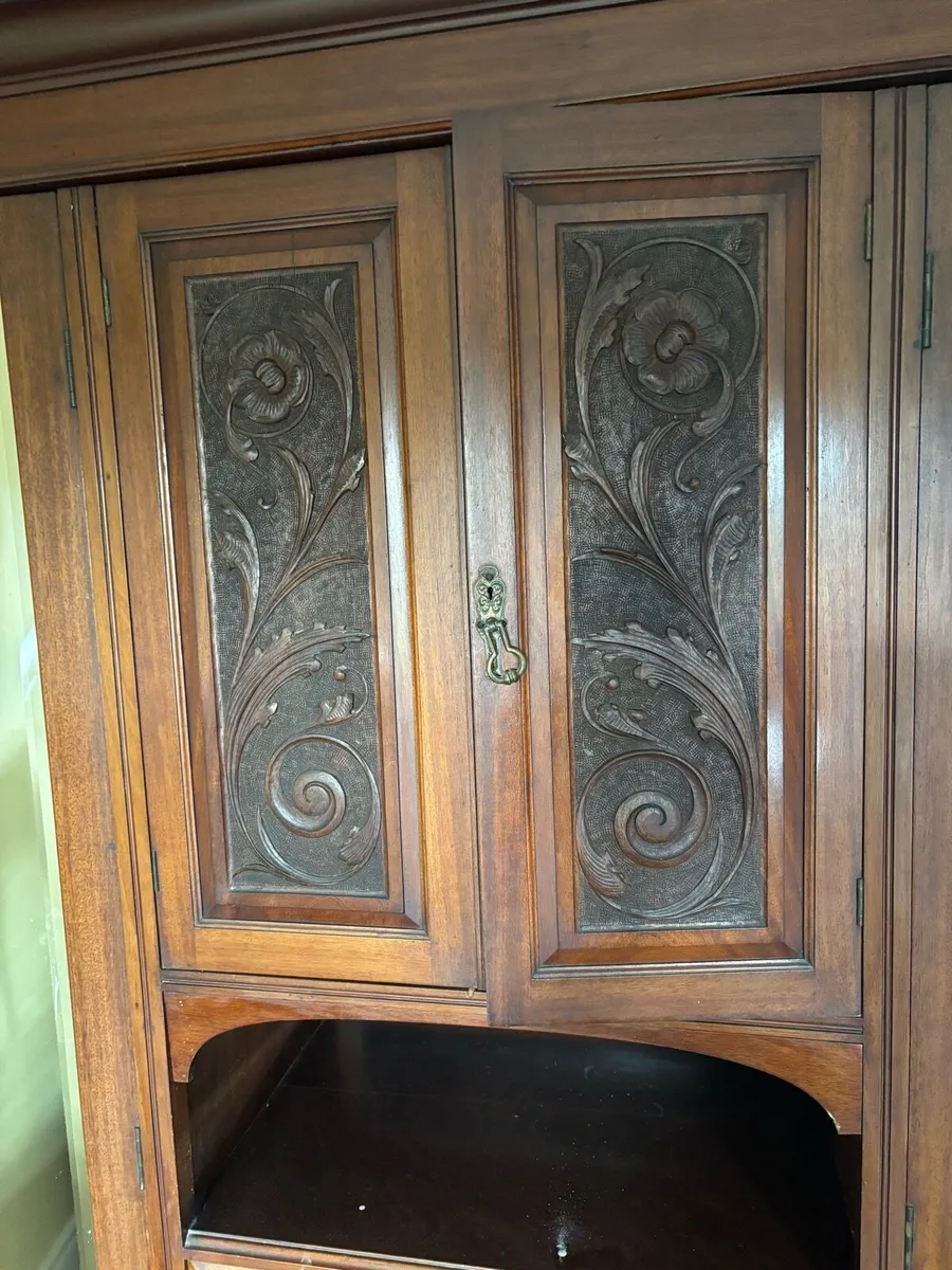 Antique Mahogony Wardrobe - Image 4
