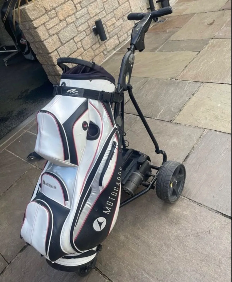 Electric trolley and golf bag - Image 3