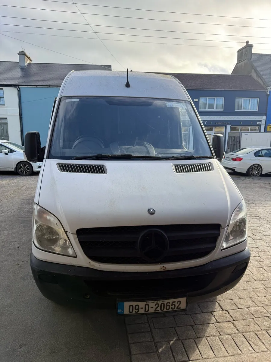 Mercedes Sprinter - Image 1