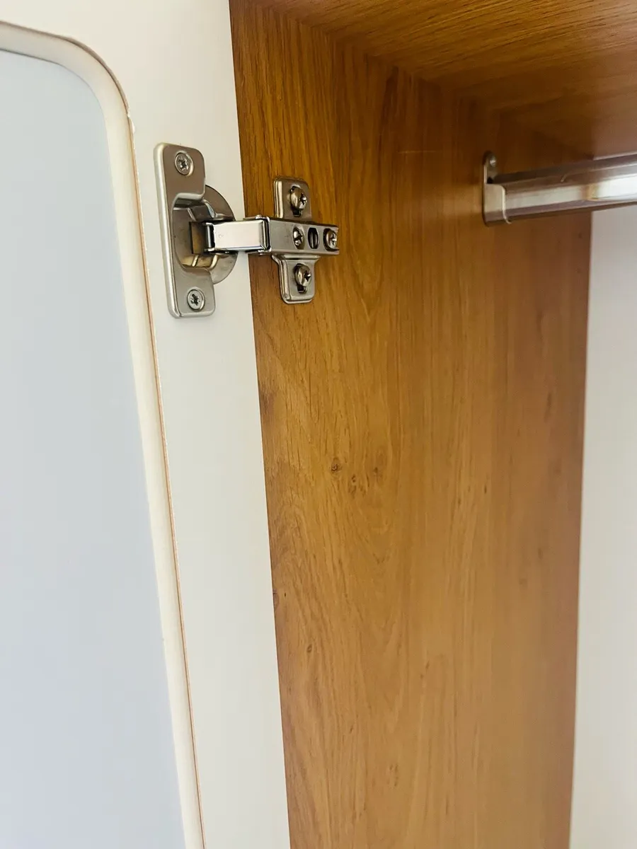 Wardrobe - Image 4