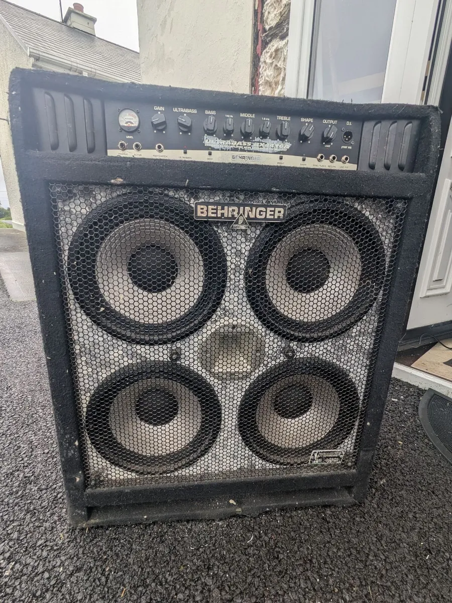450-Watt Behringer Bass amp - Ultrabass BX4410A - Image 1