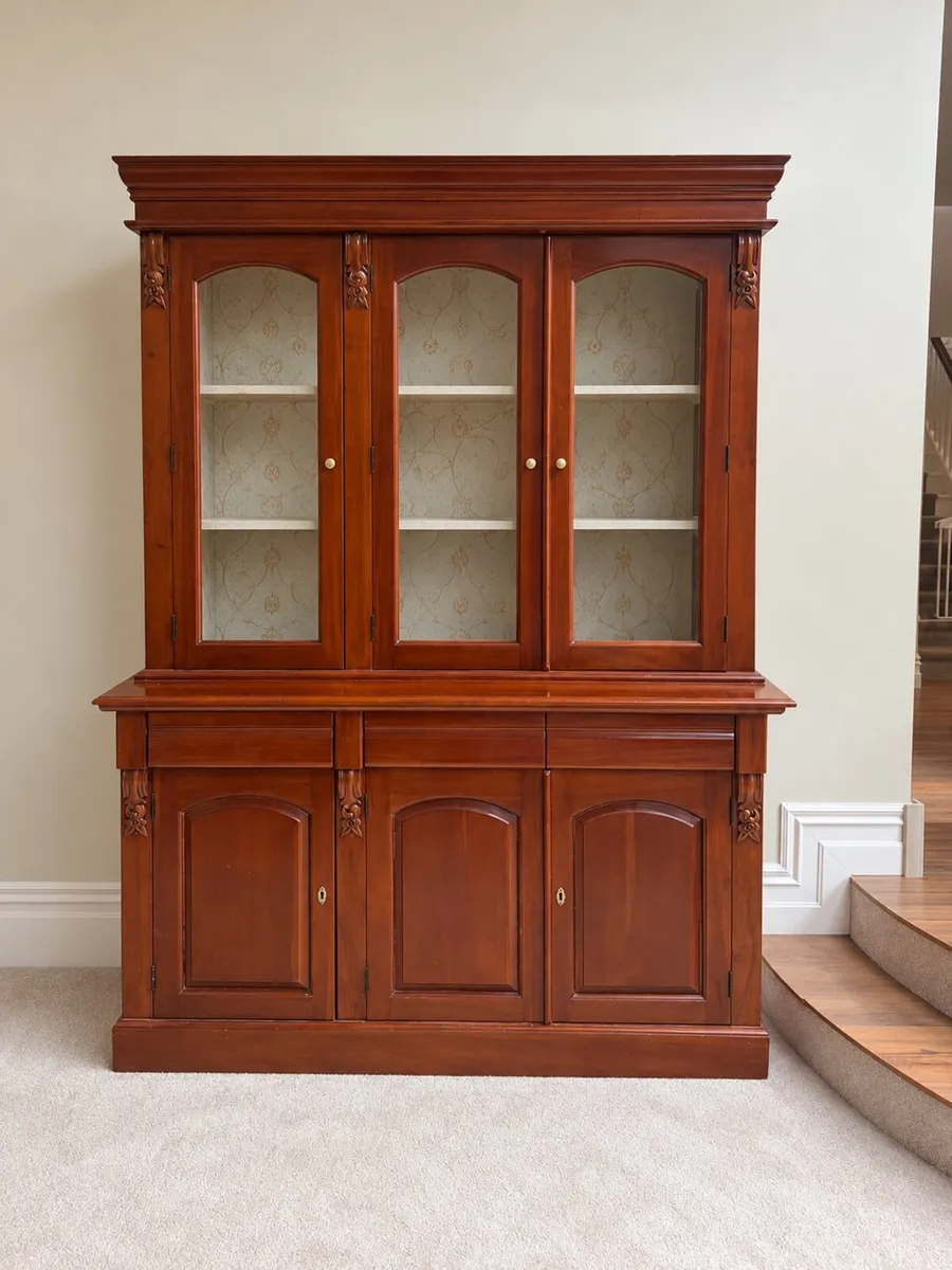 Mahogany Dresser