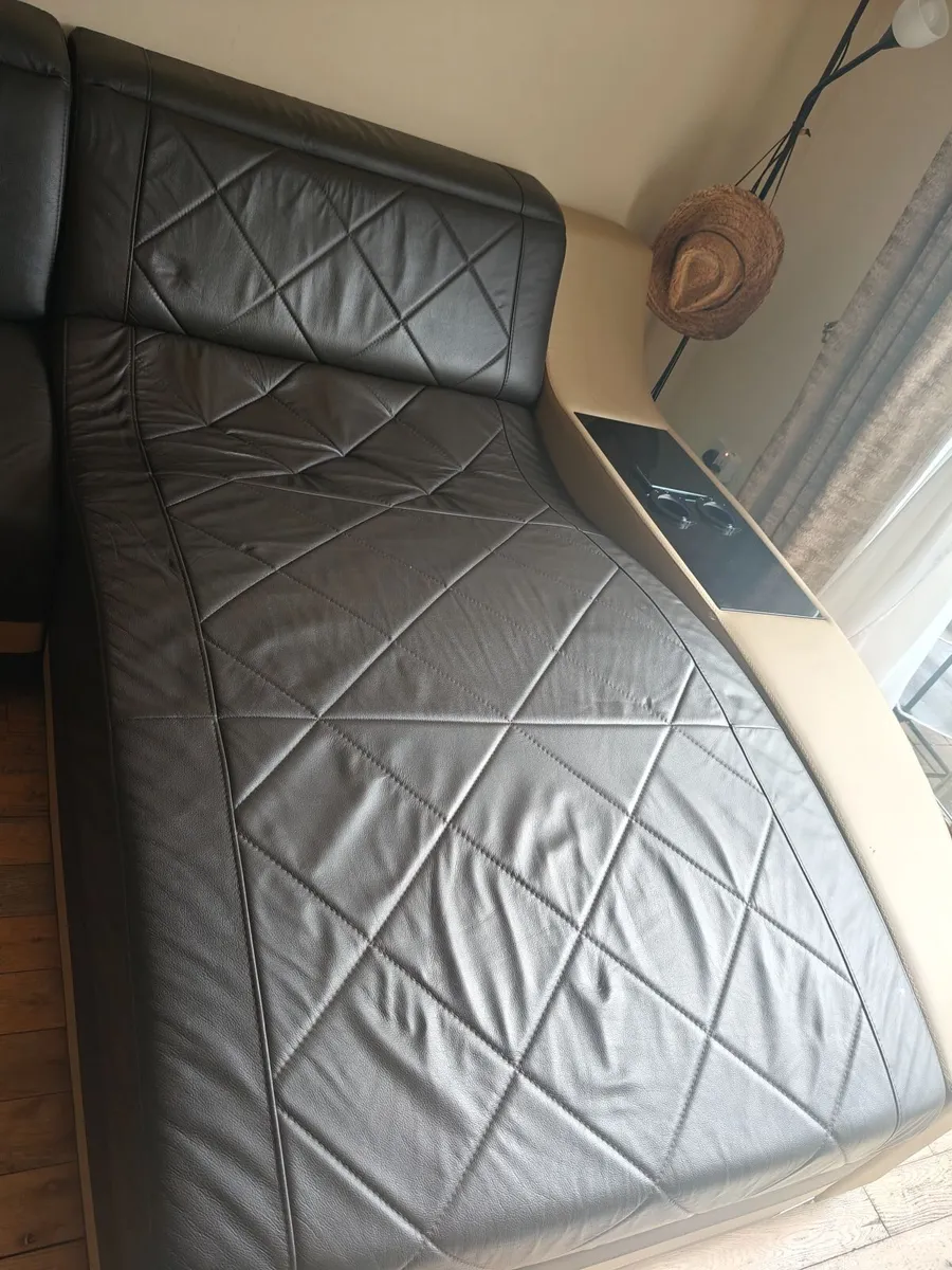 Leather sofa bed - Image 3