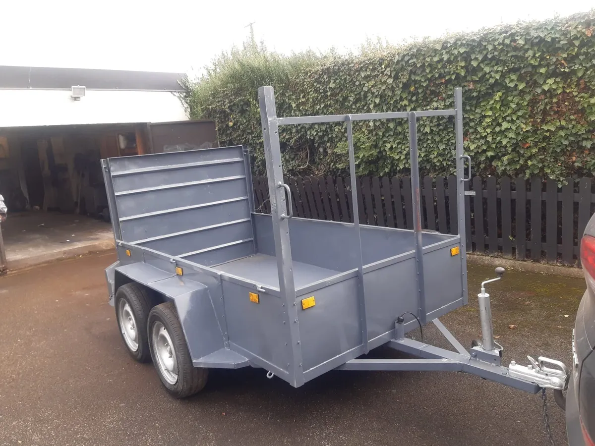Trailer - Image 1