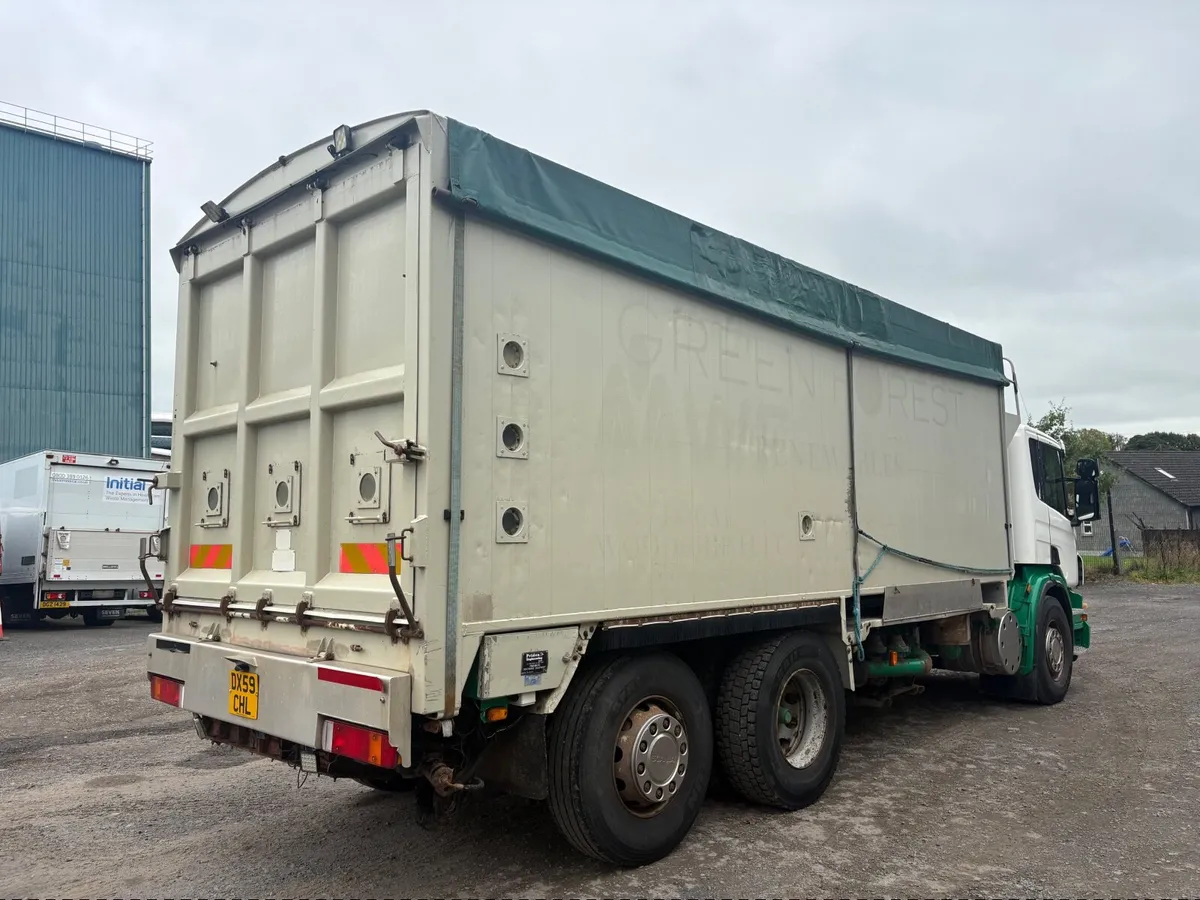 2009 Scania P310 6x2 Bulk Tipper - Image 4