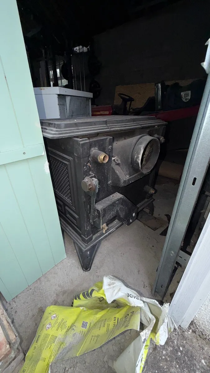 Nestor Martin Cast Iron Multi-Fuel Boiler Stove - Image 2