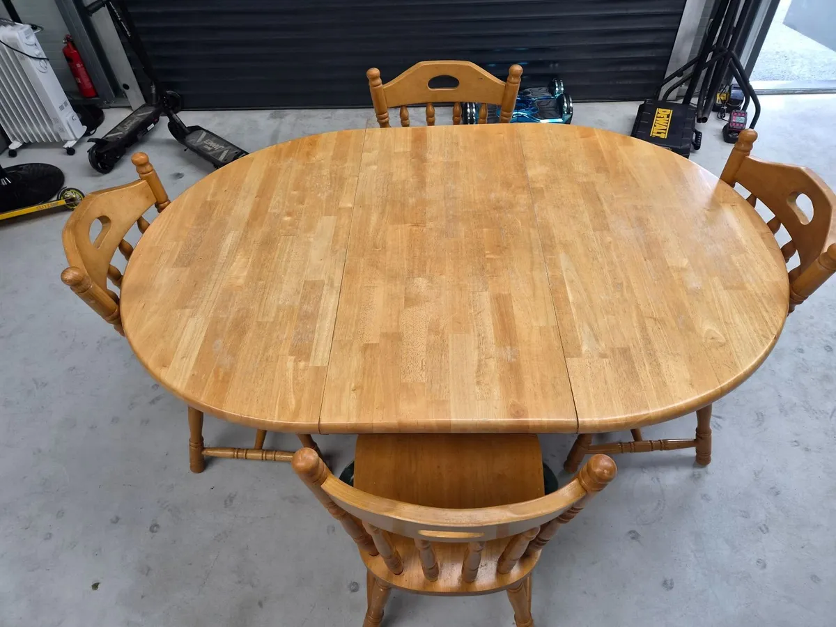 Table and Chairs - Image 2