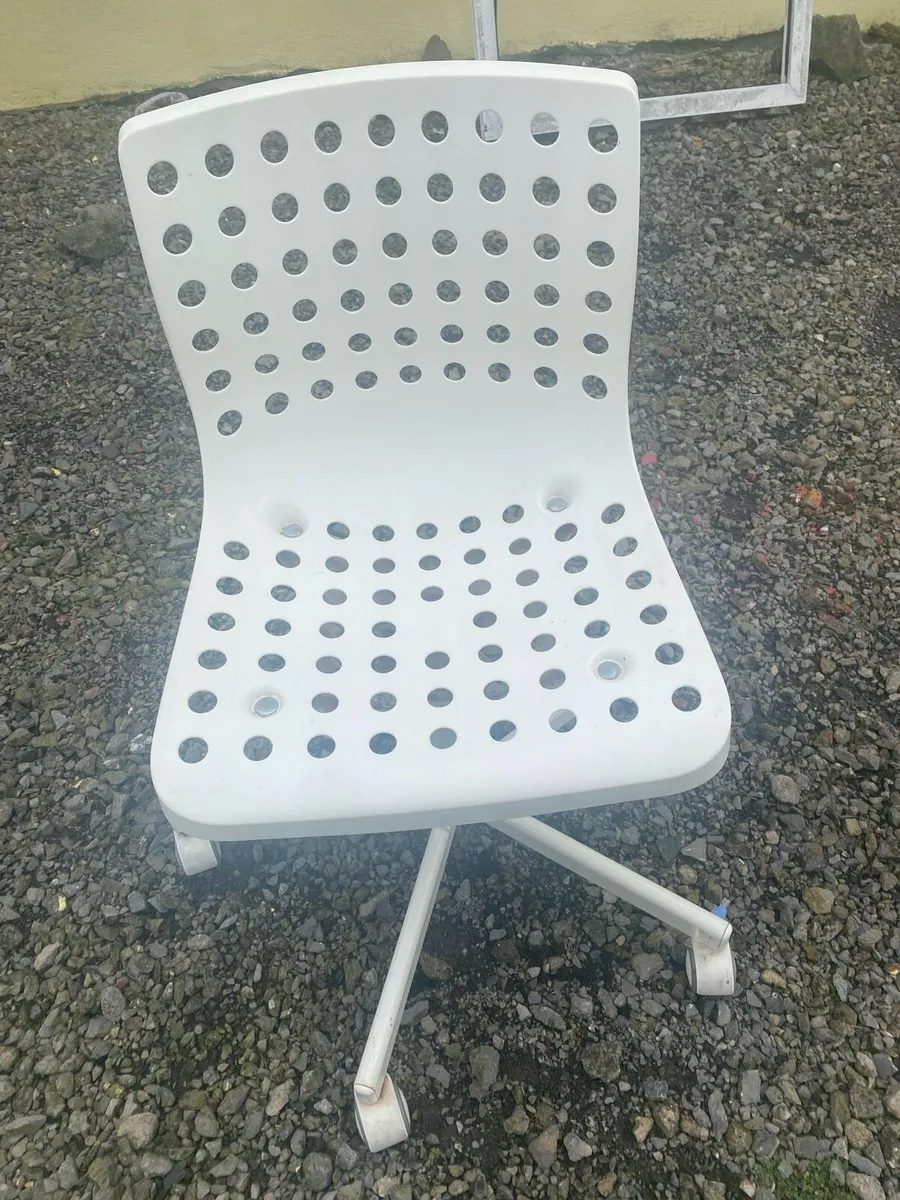 Office chair - Image 2