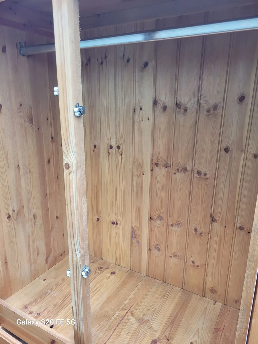 Wardrobe - Image 3