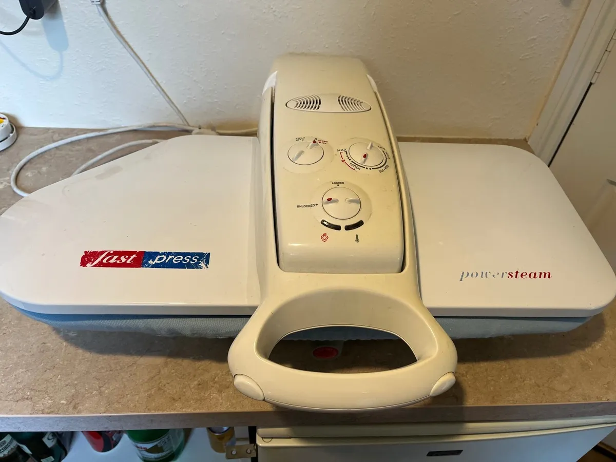 Steam Iron Press - Image 1