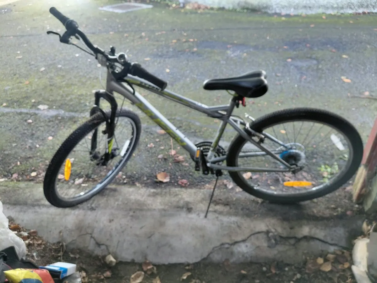 Boys 26 inch bike