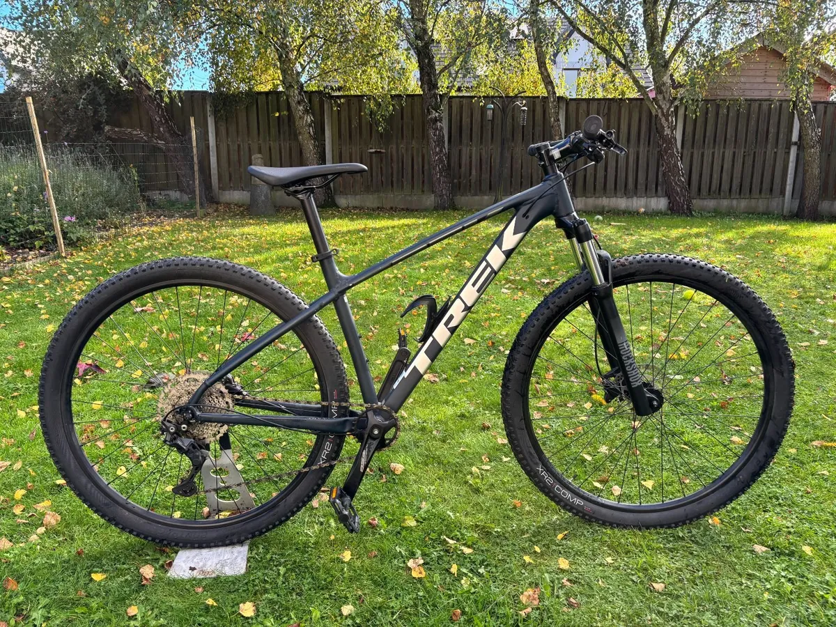 Trek Marlin 7 - Image 1