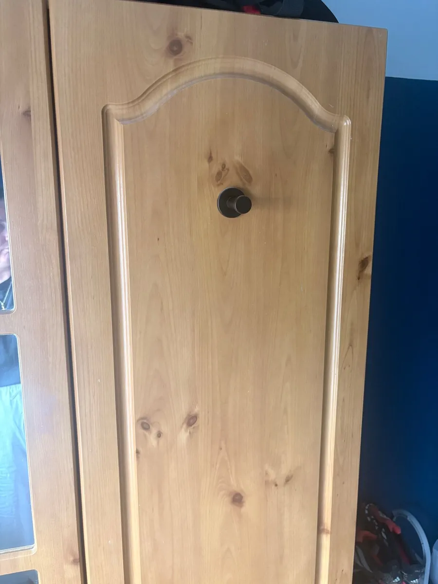 Wardrobe - Image 2