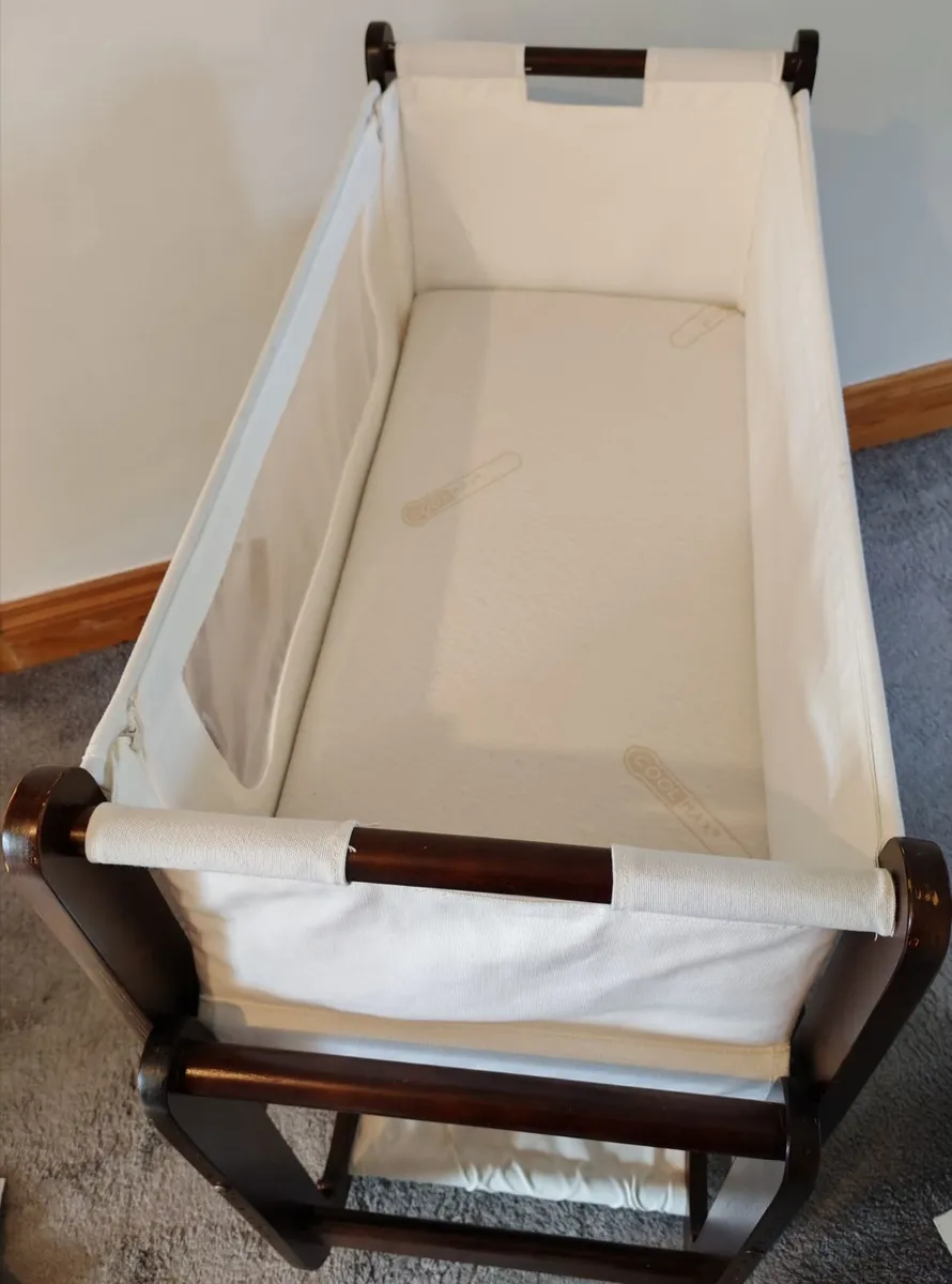 SnuzPod 3 in 1 Bedside Crib - Image 4