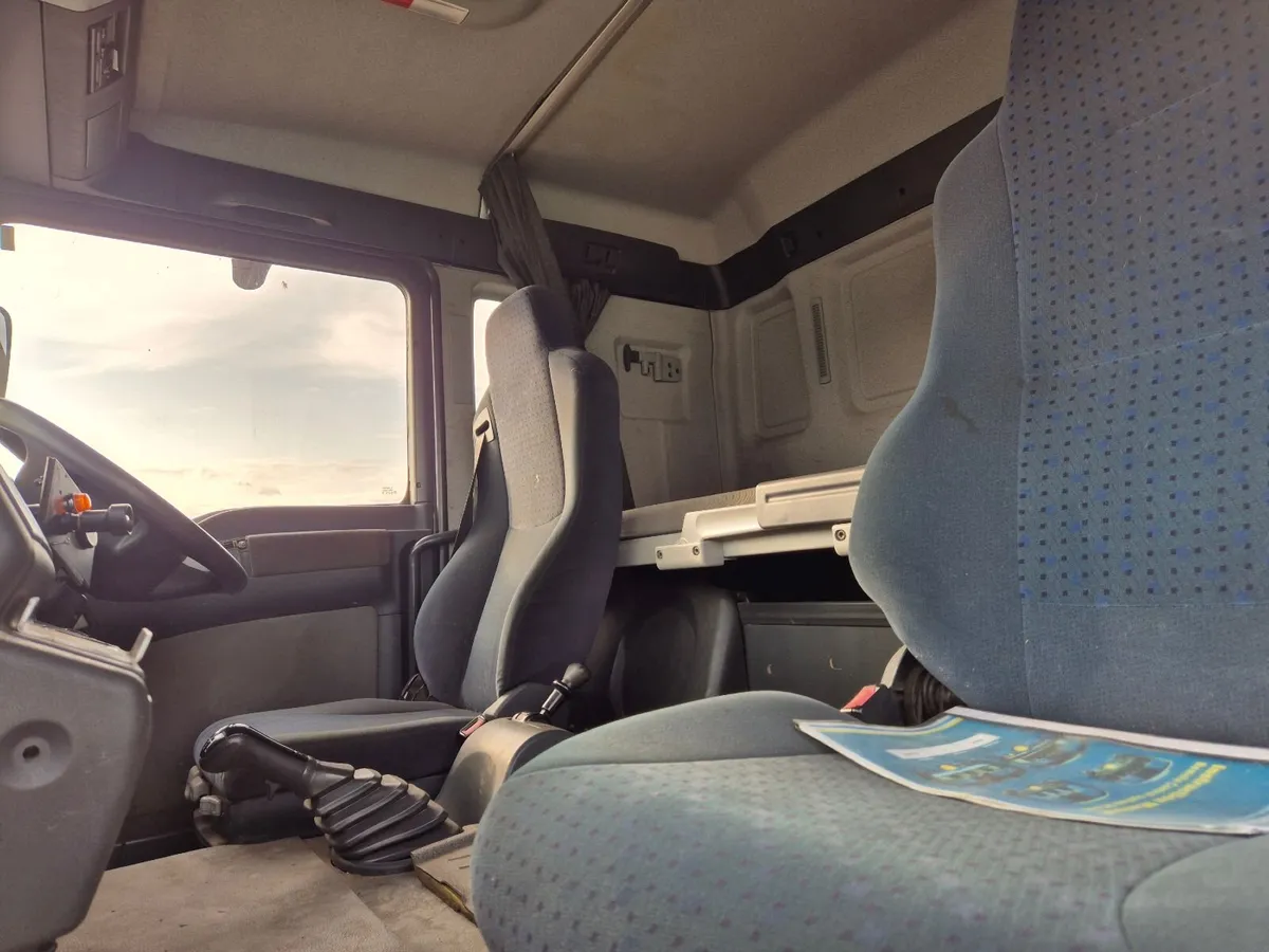 Man 18.240 Chassis Cab - Image 3