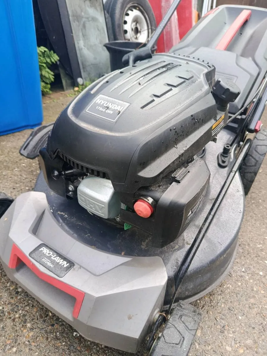 Lawnmower self drive Hyundai 170cc read full add - Image 1