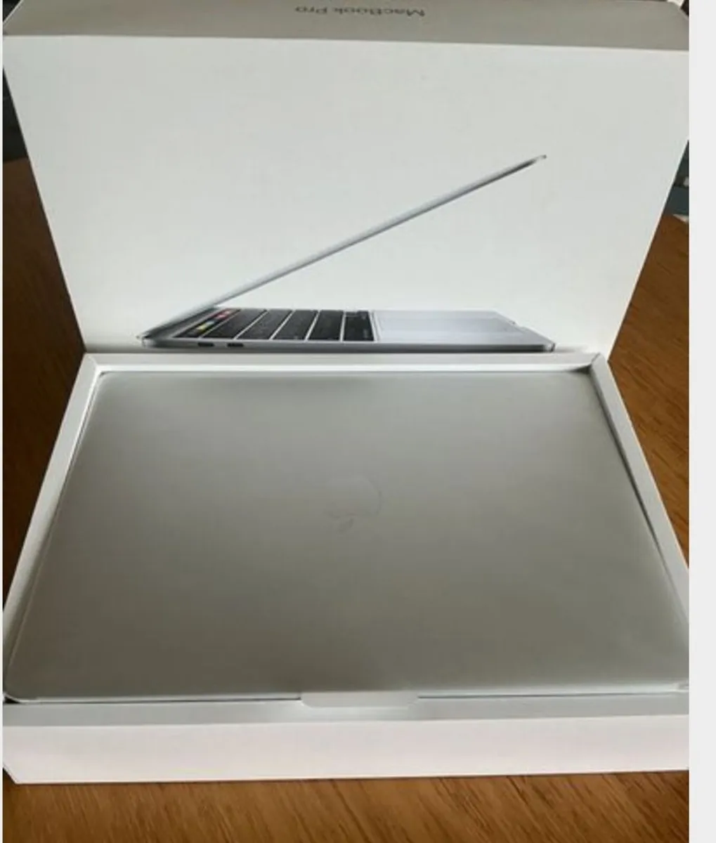 Apple macbook pro 13" - Image 2