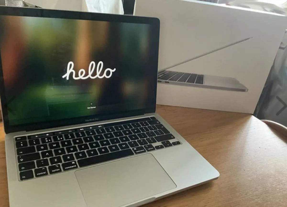 Apple macbook pro 13" - Image 1