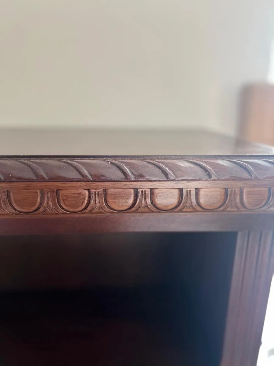 Mahogany bookshelf - Image 2