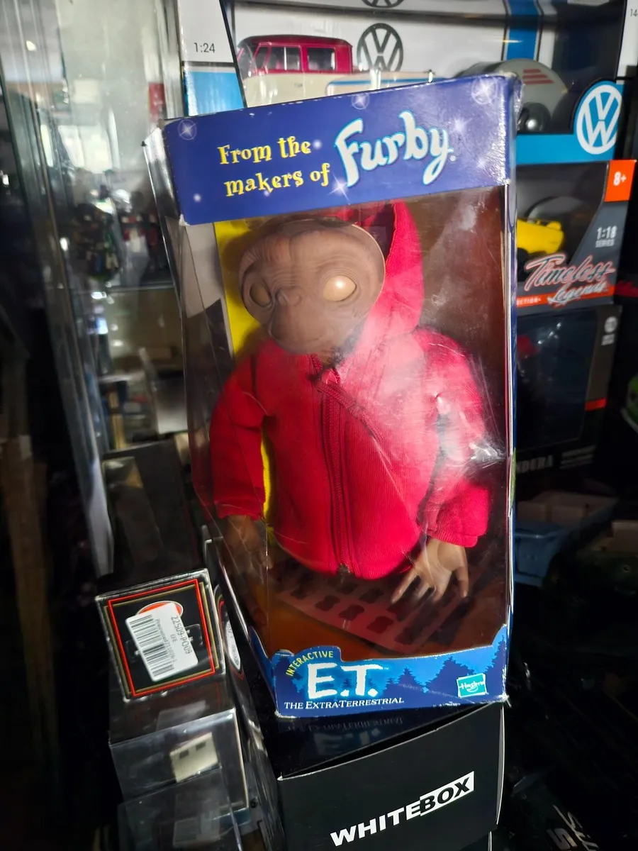Vintage ET Extra Terrestrial Figure - Image 1