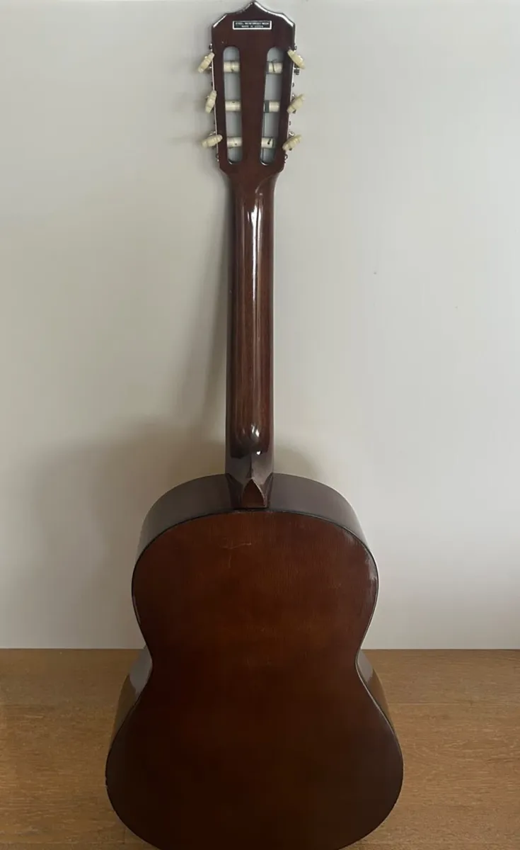 Acoustic Guitar 3/4 size with carry bag - Image 2