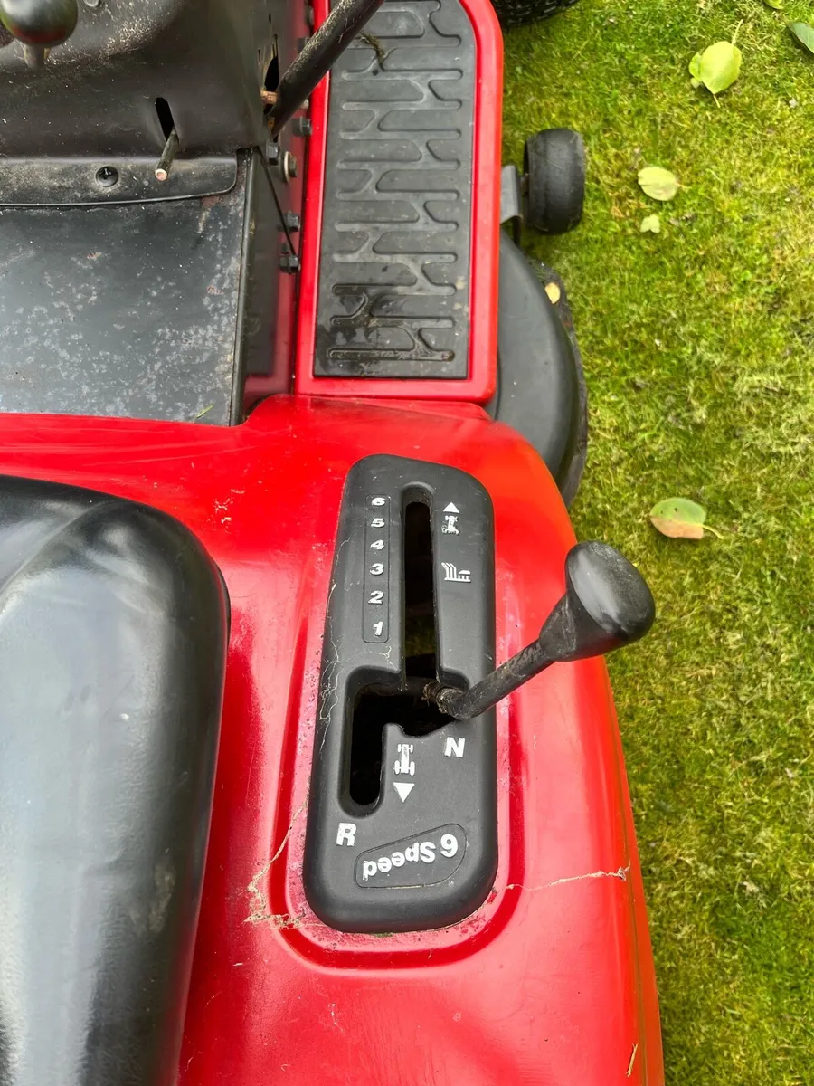 Ride on lawnmower - Image 3