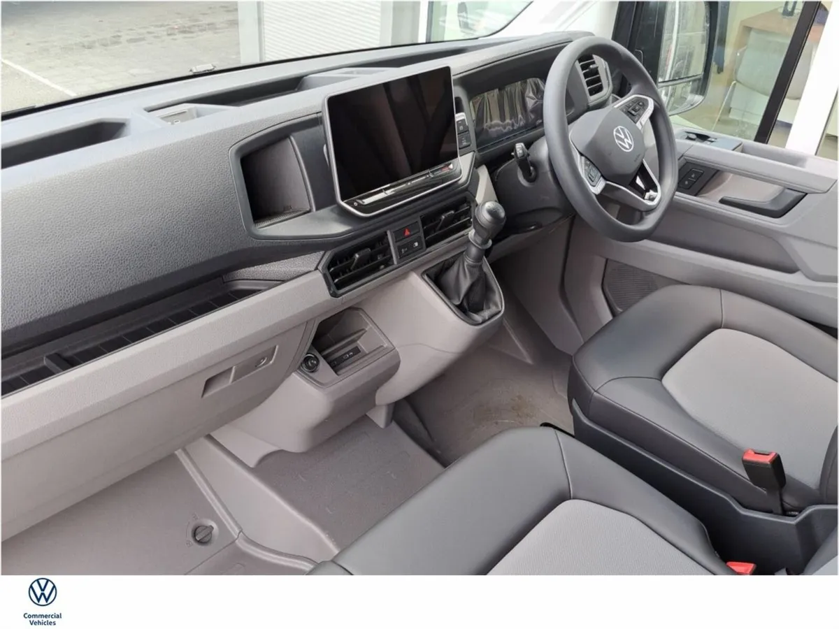 Volkswagen Crafter 0% Finance Trendline mwb 3.5t - Image 2
