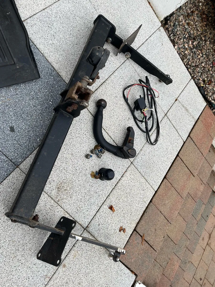Tow bar - Image 3