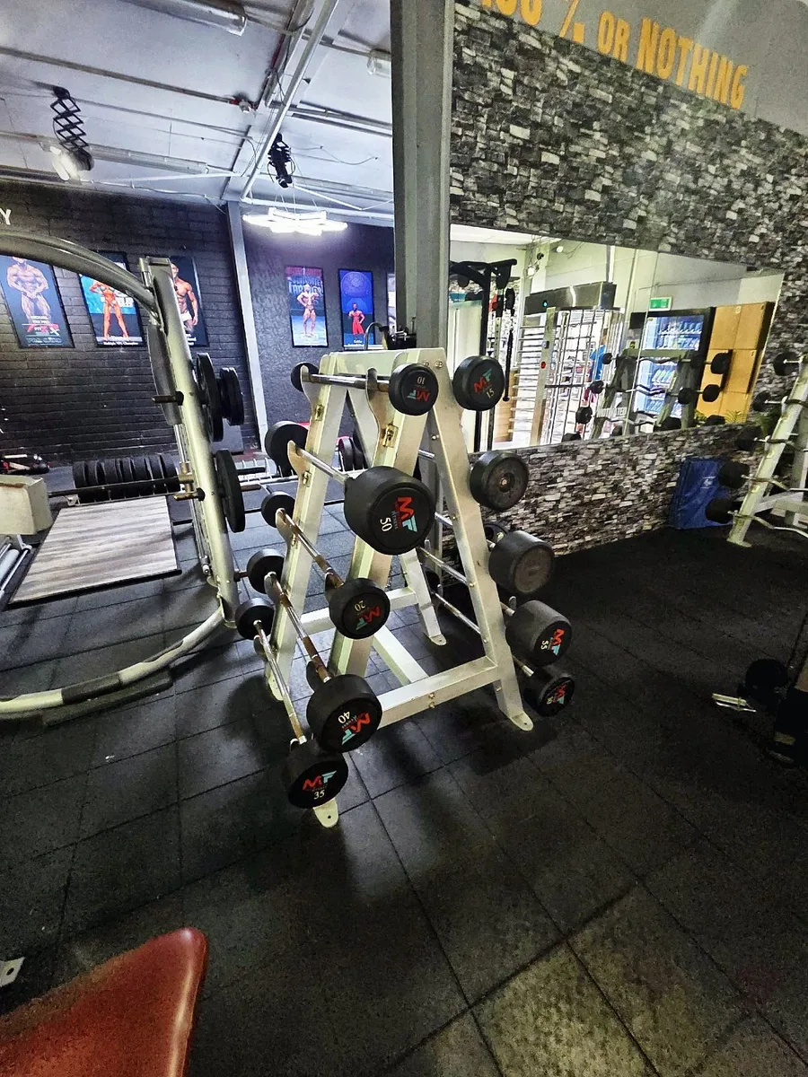 Barbell set 5kg to 50kg + rack