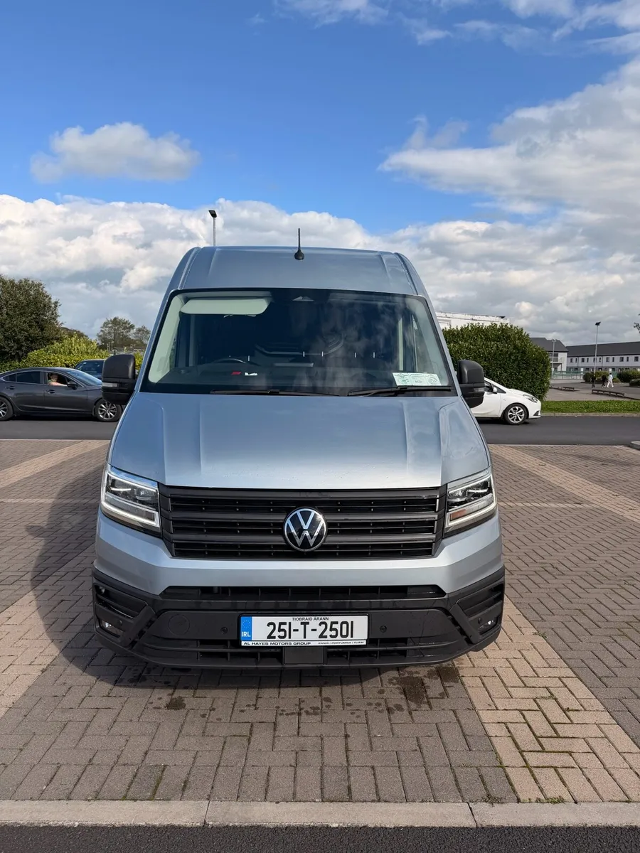 2025 VW Crafter Highline 177 HP Auto - MWB H/R - Image 1
