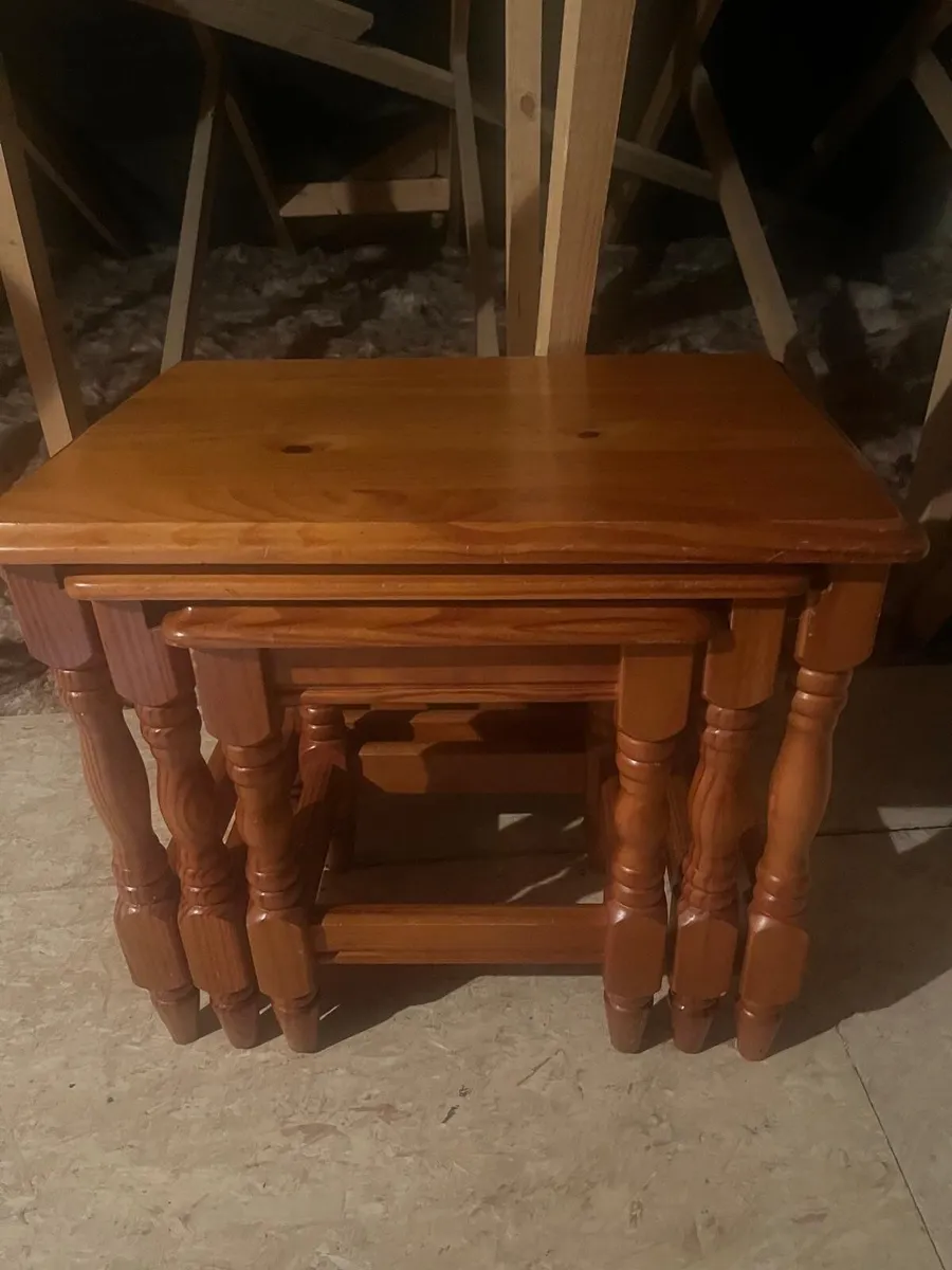 Nest of tables - Image 1