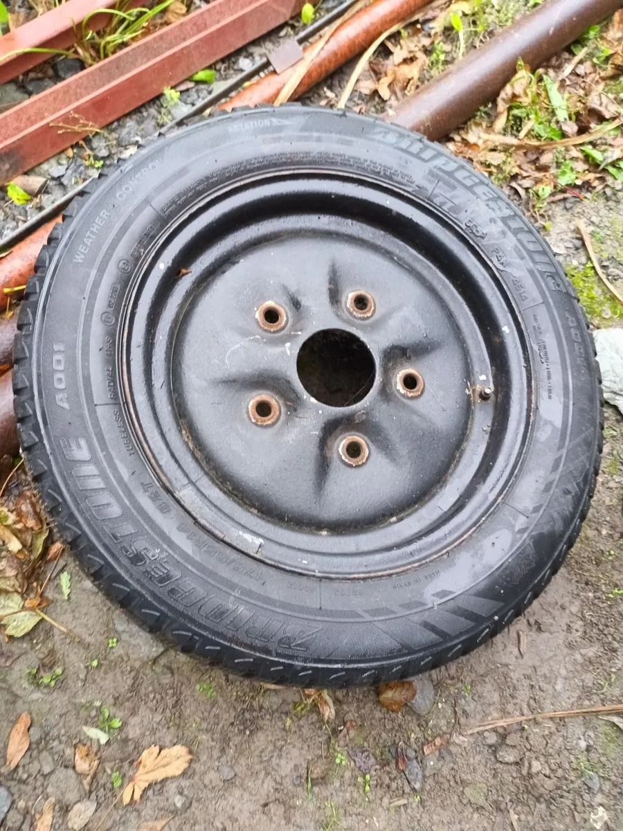 14 in rare land rover wheels - Image 1