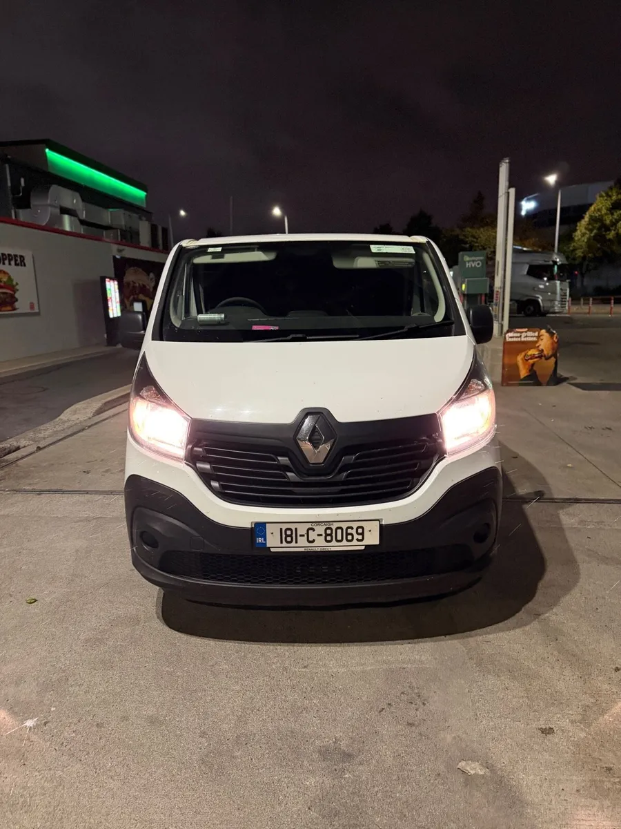 Renault traffic - Image 3