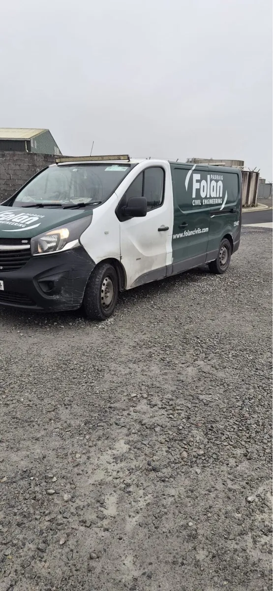 Vauxhall Vivaro - Image 2