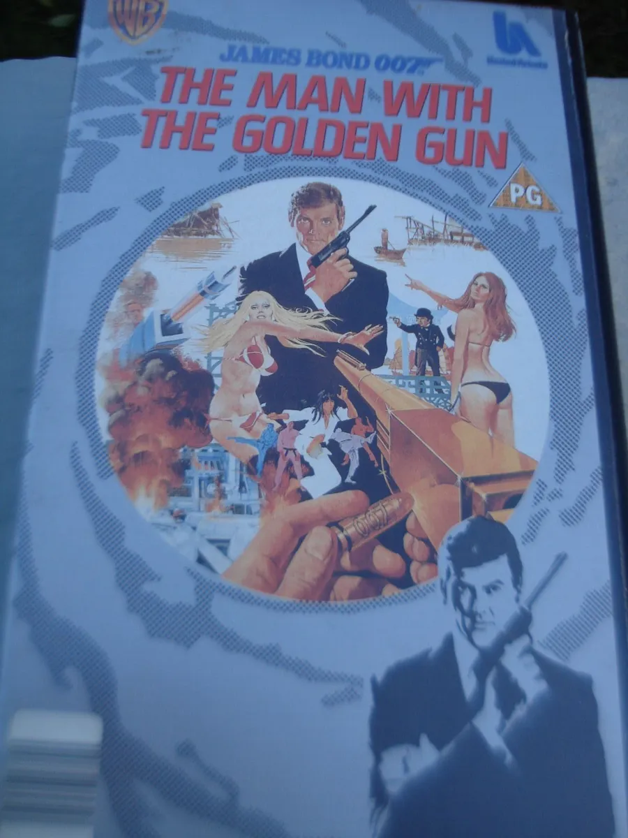 VINTAGE JAMES BOND 007 VHS TAPES. ( 5) . - Image 3