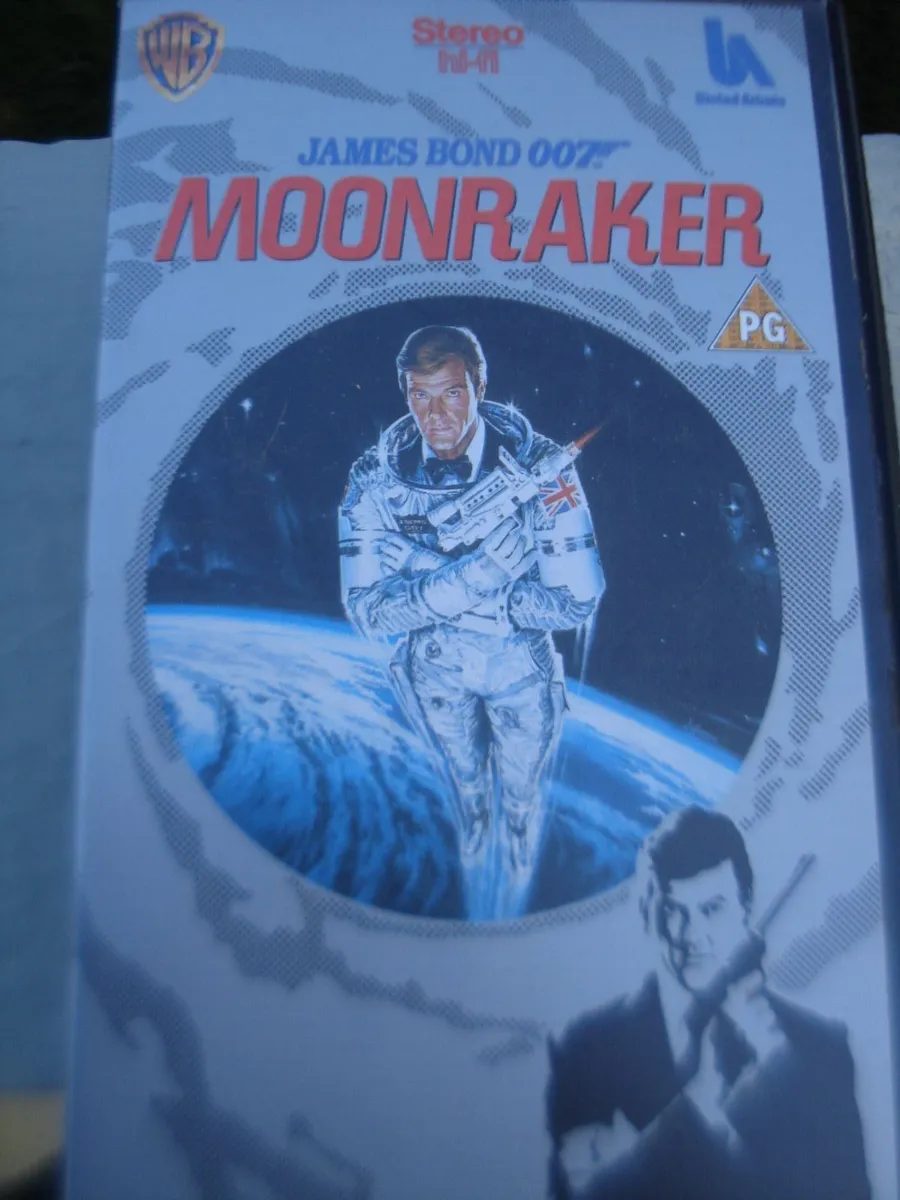 VINTAGE JAMES BOND 007 VHS TAPES. ( 5) . - Image 4