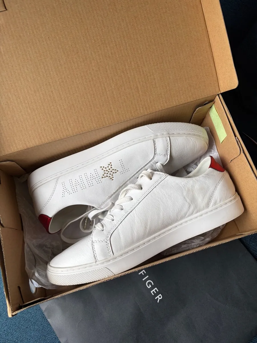 Tommy Hilfiger leather shoes - Image 1