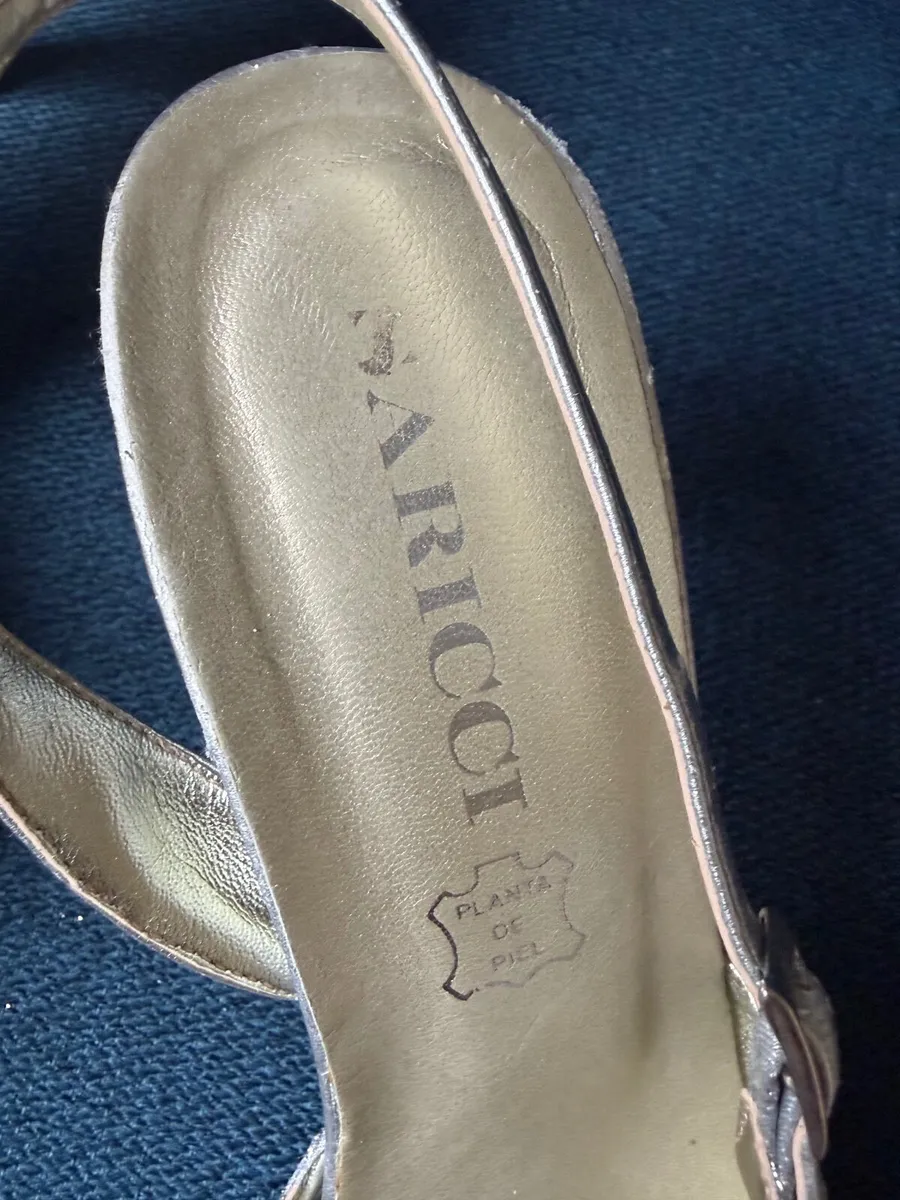 SARICCI Shoes - Image 2