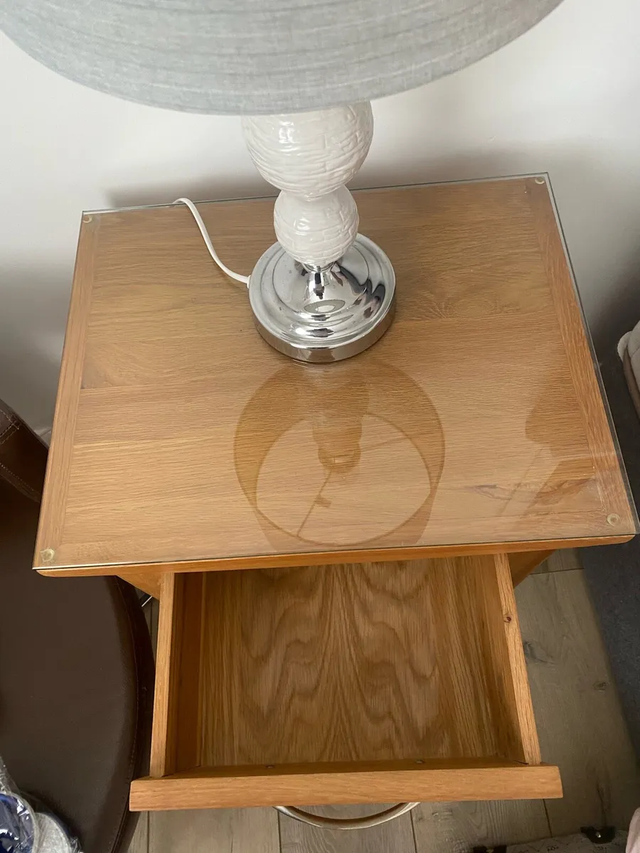 Oak bedside lockers - Image 3