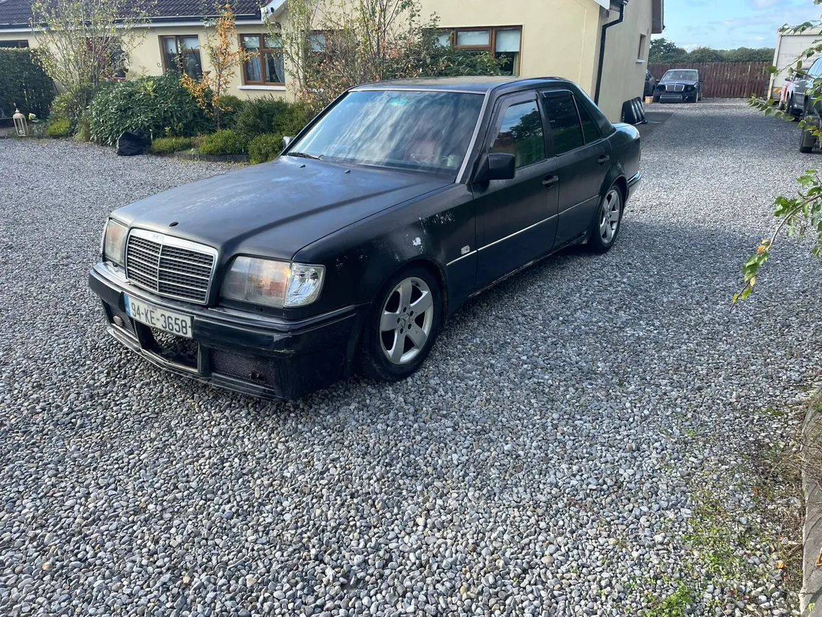 Vintage Mercedes w124 W202 - Image 2