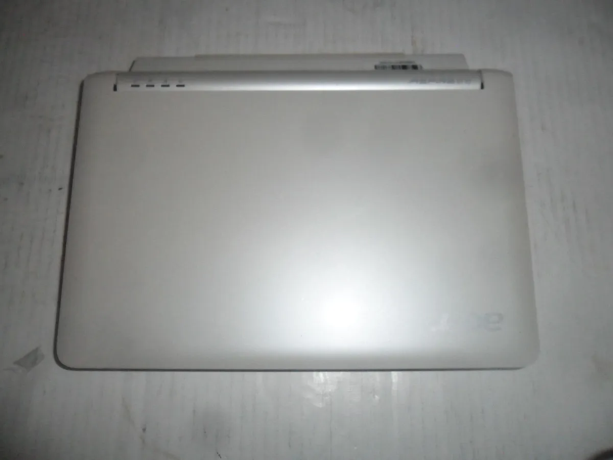 Acer Aspire one series - Image 4