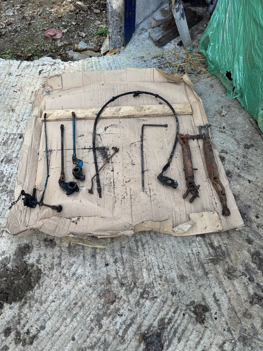 Ford tractor parts - Image 3