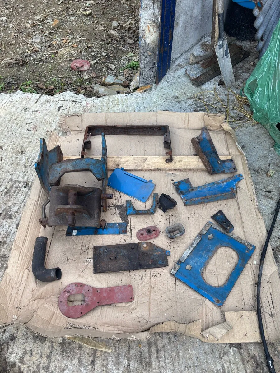 Ford tractor parts - Image 2