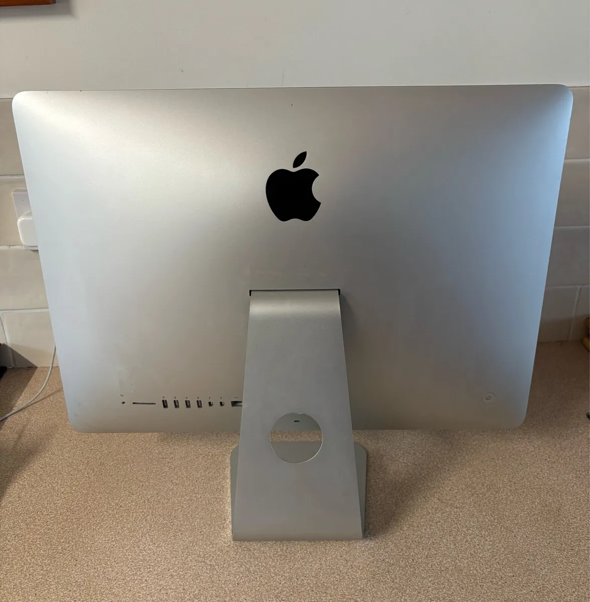 iMac (21.5-inch, Late 2012) - Image 2