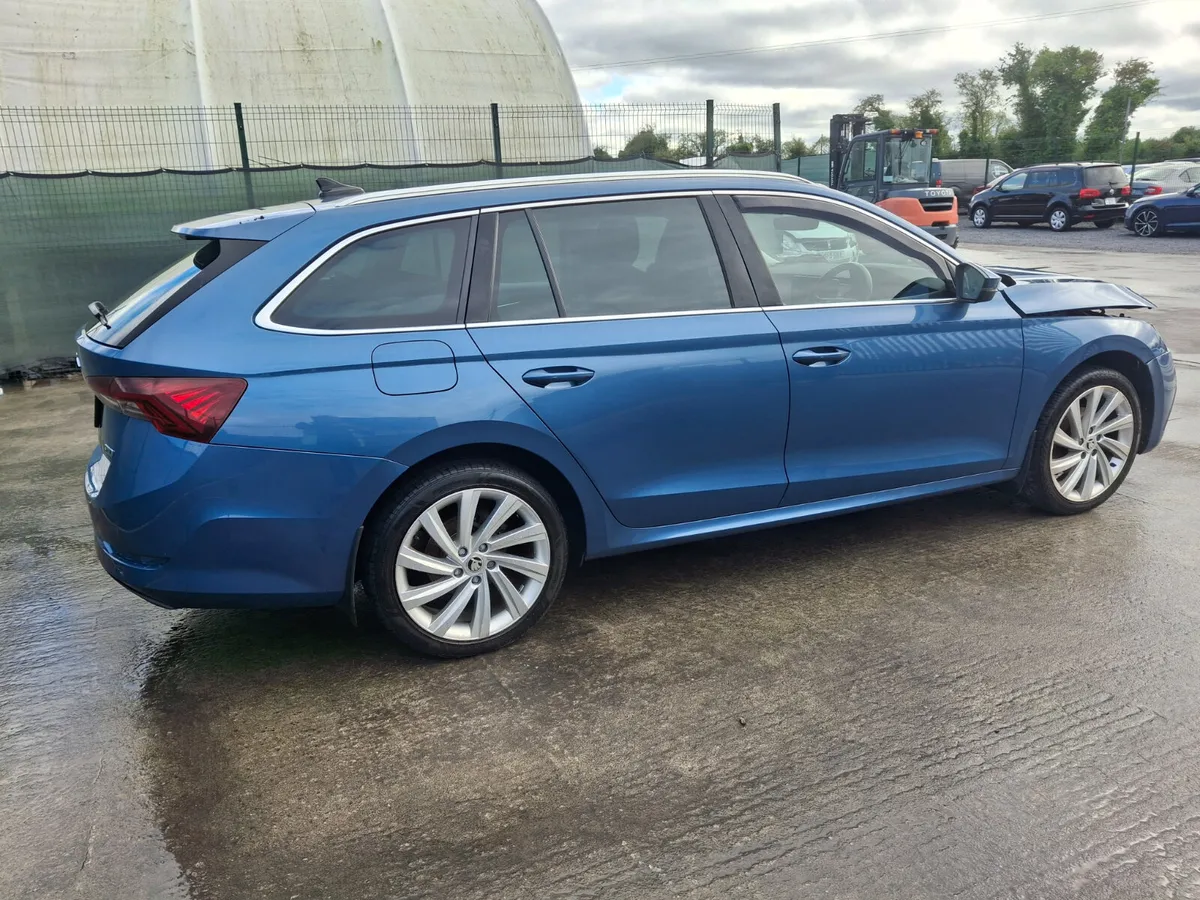 212 Skoda Octavia  Estate  C Style Automatic - Image 3