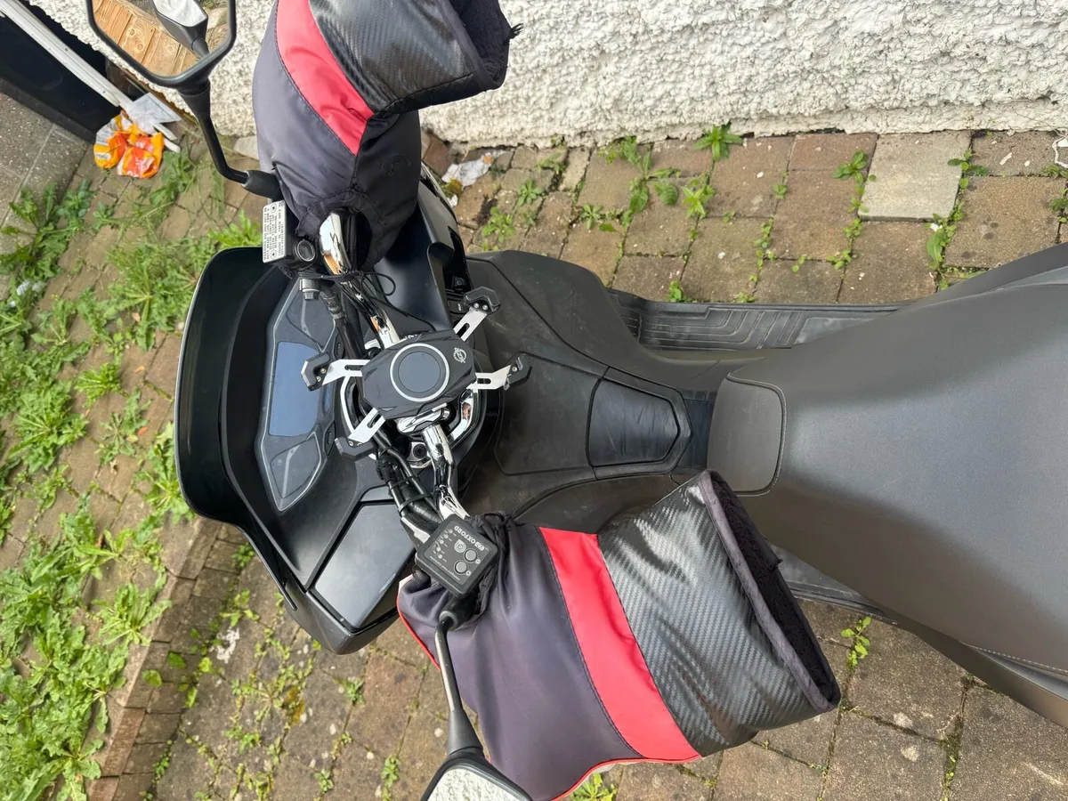 Honda PCX 125 2021 - Image 2