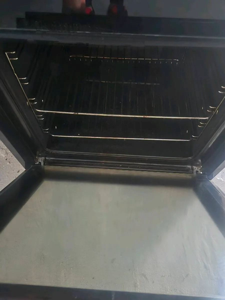 Electrolux double oven - Image 3