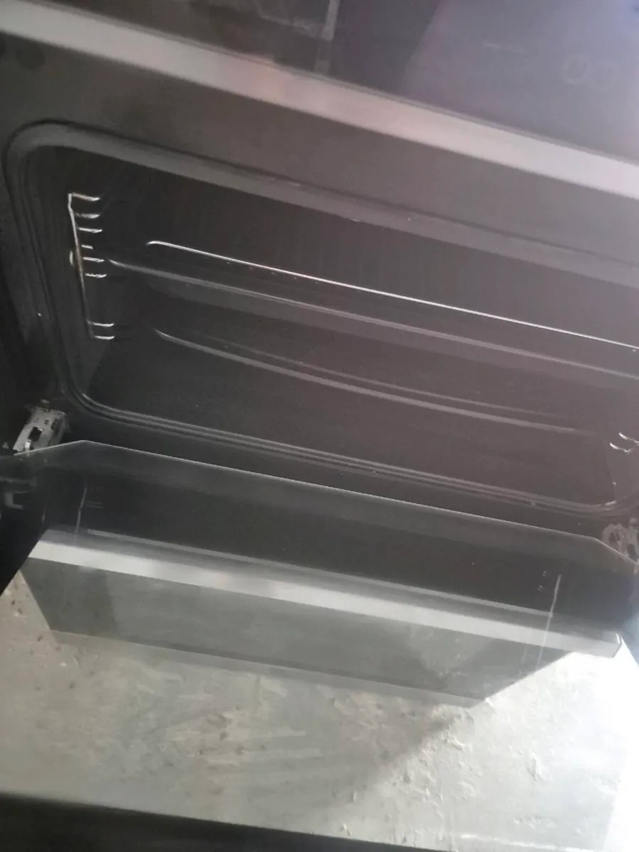 Electrolux double oven - Image 2