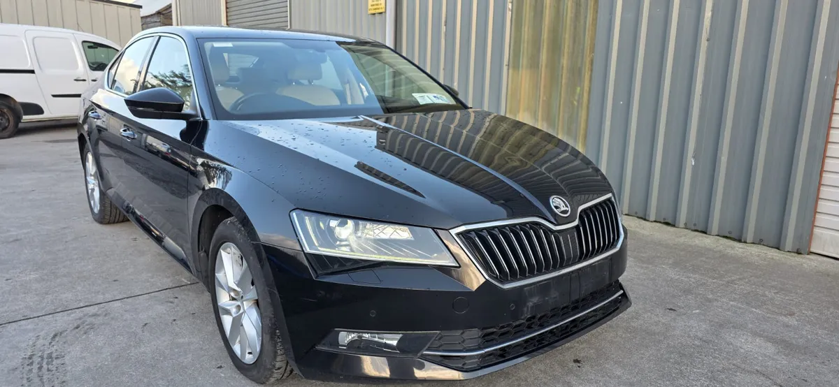 171 SKODA SUPERB DIESEL AUTO - Image 1
